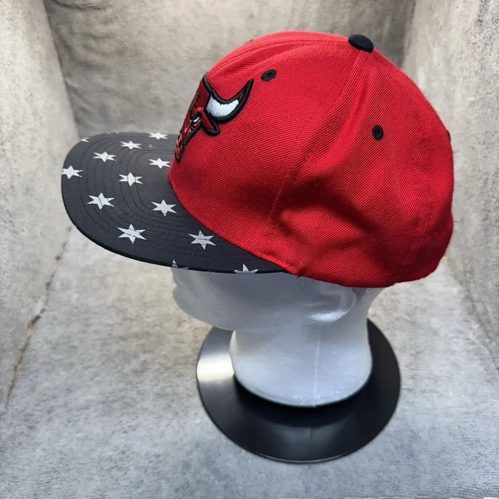 Chicago Bulls Snapback Hat Red Mitchell & Ness Cap Blue Brim Stars‎